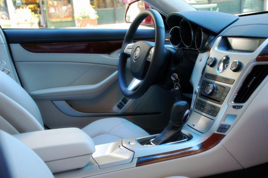  Cadillac CTS 2008 года  (фото 281 из 293)